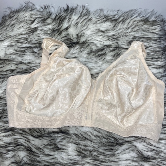 NWT PLAYTEX WIRELESS BRA 46D - Picture 1 of 7